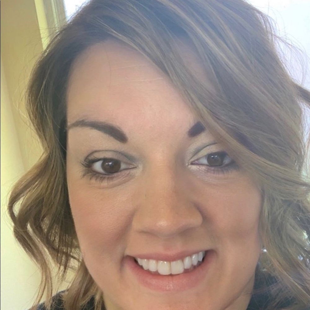 Meet your Posher, Kira